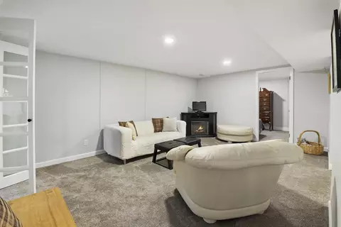1403 Great Plain Ave, Needham, MA 02492 photo 34