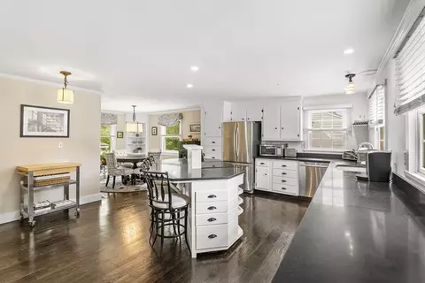 1403 Great Plain Ave, Needham, MA 02492 photo 10