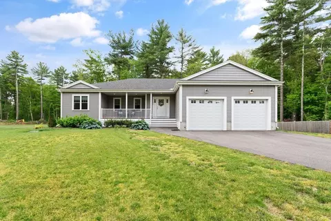 846 Caswell St, Taunton, MA 02718