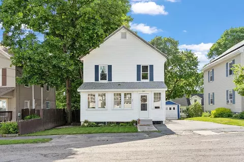 27 Rich St, Gardner, MA 01440