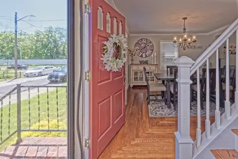 17 1st Ave, Northbridge, MA 01534 photo 11