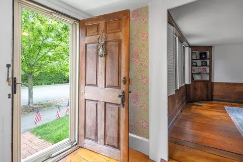 126 South St, Hingham, MA 02043 photo 3