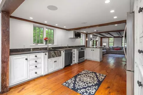 126 South St, Hingham, MA 02043 photo 7
