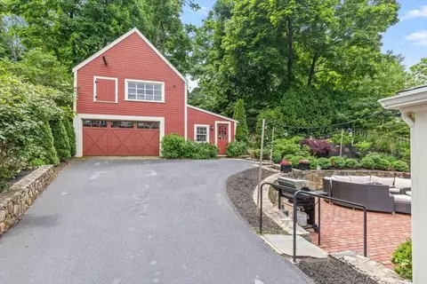 126 South St, Hingham, MA 02043 photo 23