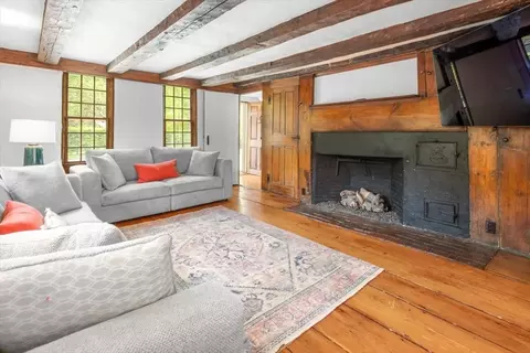 126 South St, Hingham, MA 02043 photo 5