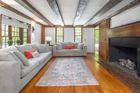 126 South St, Hingham, MA 02043 photo 4