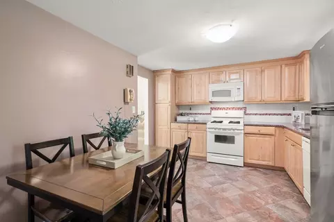 7 Spring Ln, Framingham, MA 01701 photo 9