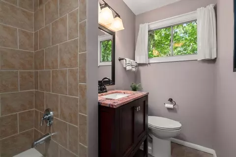 7 Spring Ln, Framingham, MA 01701 photo 18