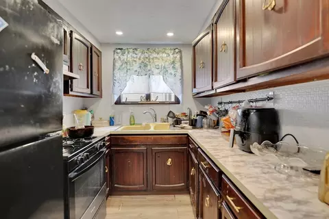534 William St, Fall River, MA 02721 photo 13