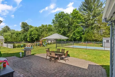 Exterior - 17 Collins Ave, Reading, MA 01867 photo 4 of 8