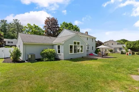 Exterior - 17 Collins Ave, Reading, MA 01867 photo 8 of 8