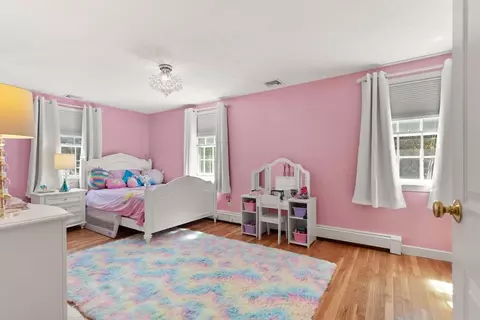 Bedroom - 17 Collins Ave, Reading, MA 01867 photo 6 of 6