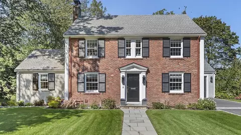 31 Chestnuthill Ter, Newton, MA 02467