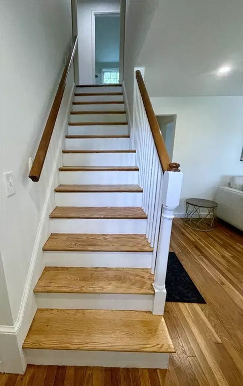 19 Robinwood Dr, Canton, MA 02021 photo 7
