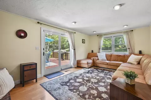 18 Bacon Rd, Framingham, MA 01701 photo 9