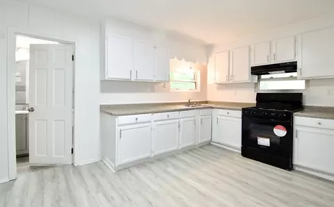 Kitchen - 19 Greene Pl, Springfield, MA 01109 photo 3 of 3