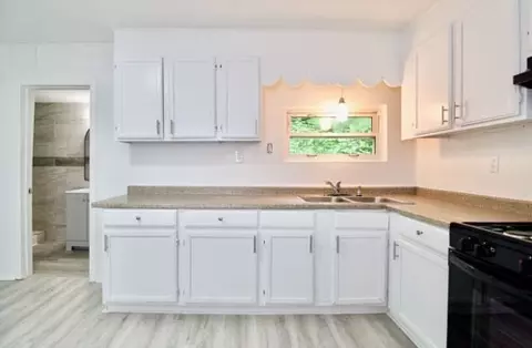Kitchen - 19 Greene Pl, Springfield, MA 01109 photo 2 of 3