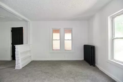 Living - 19 Greene Pl, Springfield, MA 01109 photo 1 of 6