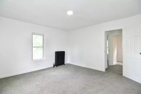 Bedroom - 19 Greene Pl, Springfield, MA 01109 photo 5 of 9