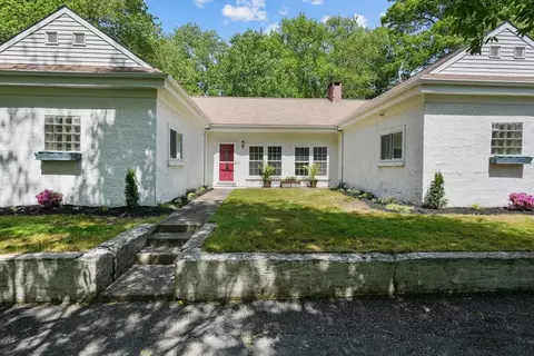 200 Olney St, Seekonk, MA 02771
