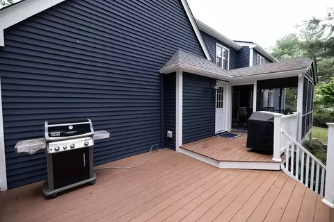4 Pierce Ln, Upton, MA 01568 photo 5