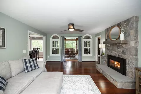 4 Pierce Ln, Upton, MA 01568 photo 9