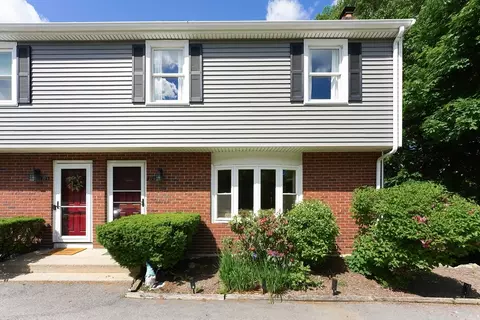 22 Potter Ave #6, Plainville, MA 02762