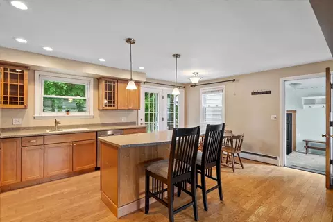 45 Douglas Rd, Gardner, MA 01440 photo 8