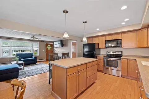45 Douglas Rd, Gardner, MA 01440 photo 5