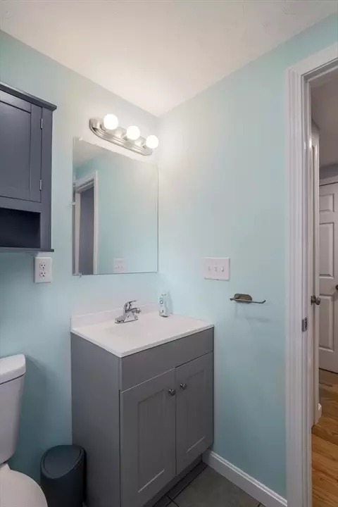 Bath - 8 Paris Ave # -B, Worcester, MA 01603 photo 2 of 5