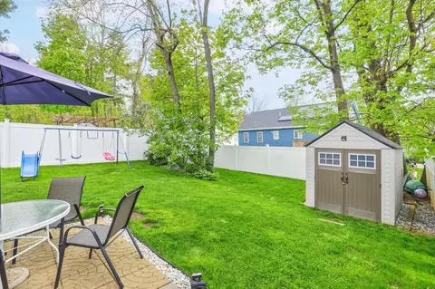 Exterior - 8 Paris Ave # -B, Worcester, MA 01603 photo 4 of 6
