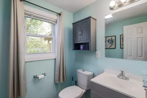 Bath - 8 Paris Ave # -B, Worcester, MA 01603 photo 1 of 5