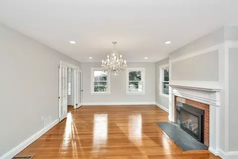 Living - 408 York St, Canton, MA 02021 photo 2 of 6
