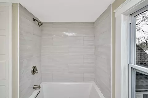 Bath - 408 York St, Canton, MA 02021 photo 2 of 7