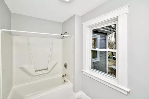 Bath - 408 York St, Canton, MA 02021 photo 7 of 7