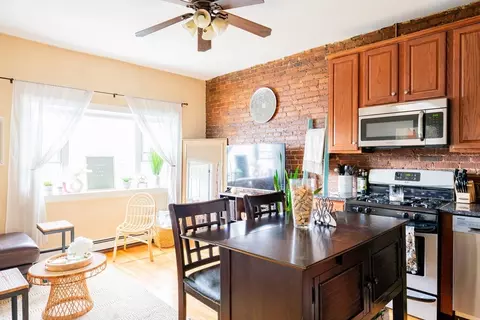 137-139 Dorchester St #2A, Boston, MA 02127