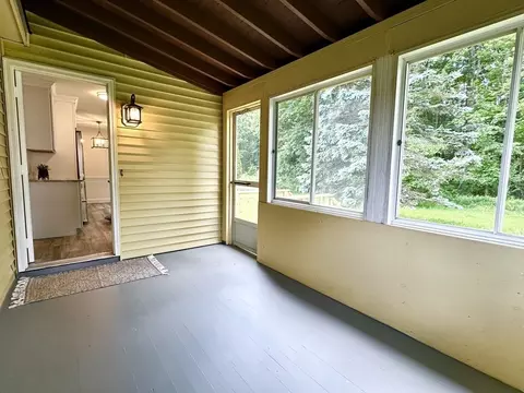 355 Ely Ave, West Springfield, MA 01089 photo 15