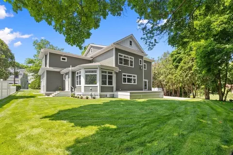 Exterior - 103 Wayne Rd, Needham, MA 02494 photo 2 of 6