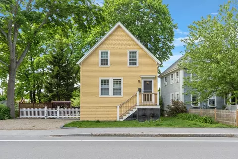 90 Summer St, Manchester, MA 01944