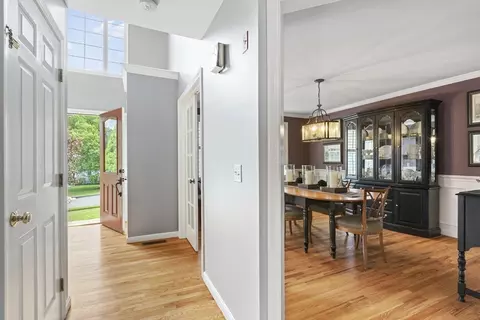 Entry Way - 11 Boundary Stone Rd, Sutton, MA 01590 photo 3 of 5