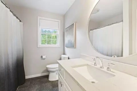 Bath - 11 Boundary Stone Rd, Sutton, MA 01590 photo 2 of 5