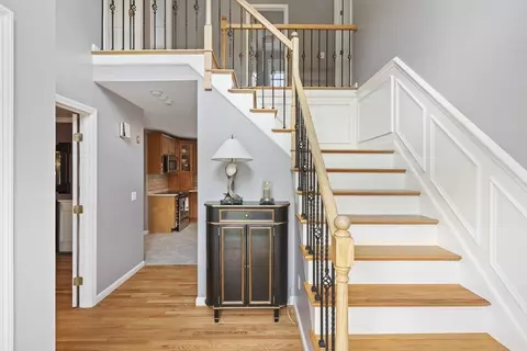 Entry Way - 11 Boundary Stone Rd, Sutton, MA 01590 photo 1 of 5