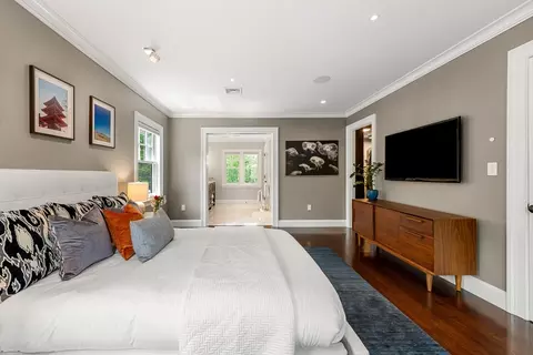 53 Crowninshield Rd, Brookline, MA 02445 photo 29