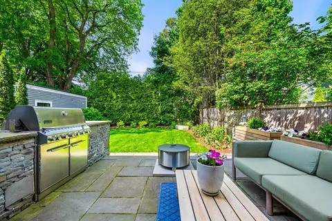 53 Crowninshield Rd, Brookline, MA 02445 photo 7