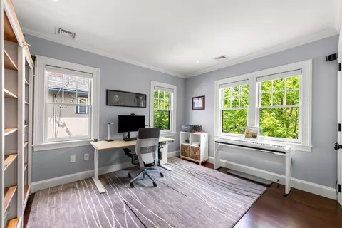 53 Crowninshield Rd, Brookline, MA 02445 photo 23