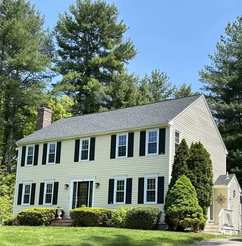 2 Barnboard Rd, Mansfield, MA 02048