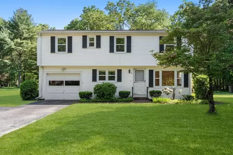 90 Adams St, Medfield, MA 02052