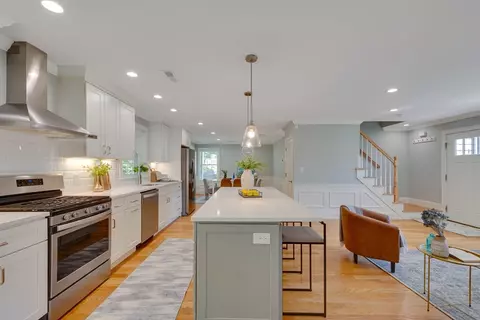 88 Dothan St, Arlington, MA 02474 photo 8