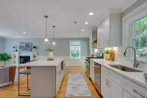 88 Dothan St, Arlington, MA 02474 photo 12
