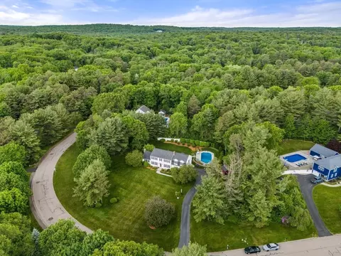 21 King Philip Path, Mendon, MA 01756 photo 6